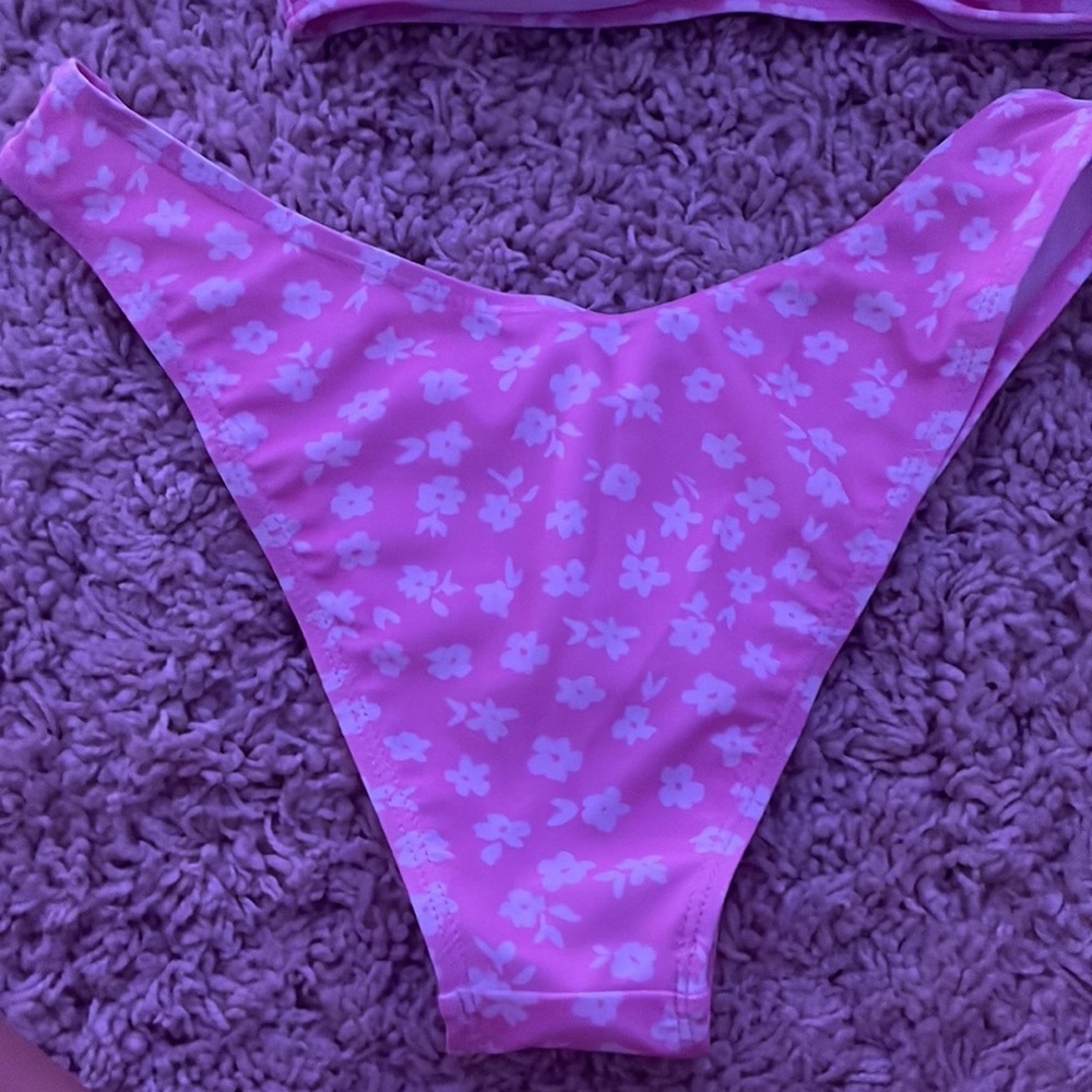 bikini - Picture 4 of 4